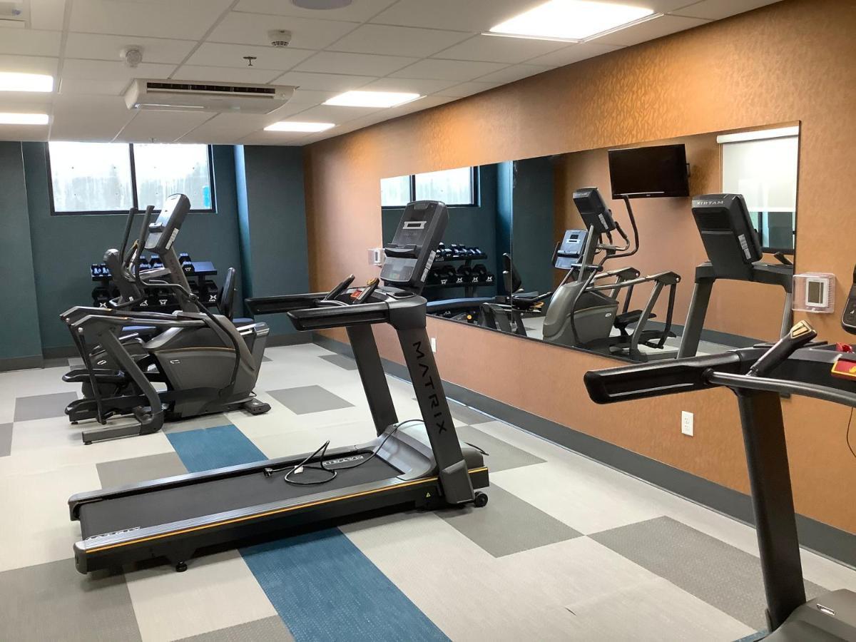 Comfort Suites Colorado Springs East - Medical Center Area Bagian luar foto