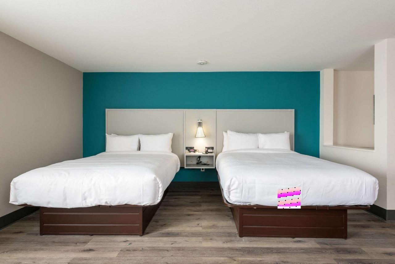 Comfort Suites Colorado Springs East - Medical Center Area Bagian luar foto